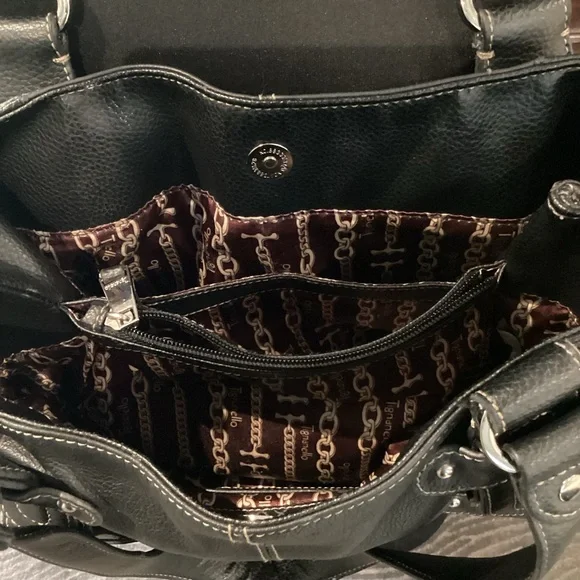 Tignanello Black Leather Women's Shoulder Bag - Picture 9 of 16
